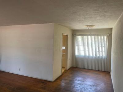 2616 W Iris Avenue, Visalia, Californie 93277, États-Unis