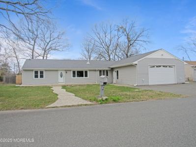 202 Cedar Dr., Lanoka Harbor, ניו ג'רזי 08734, ארצות הברית של אמריקה