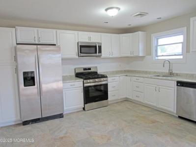 202 Cedar Dr., Lanoka Harbor, ניו ג'רזי 08734, ארצות הברית של אמריקה