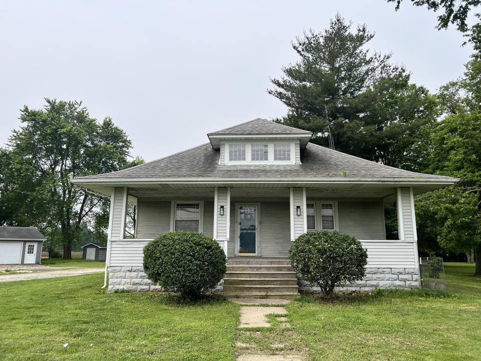 427 North Pine Street, Irving, Illinois 62051