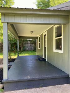 103 S 7th, Coal Hill, Arkansas 72830, USA