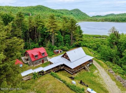 92 Riddle Road, Moriah, NY 12956, USA