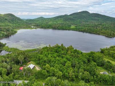 92 Riddle Road, Moriah, New York 12956, États-Unis