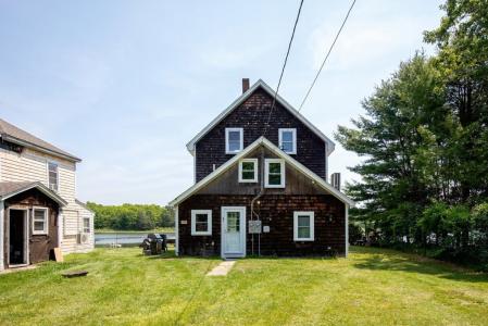 63 Oakdale Ave., Marion, Massachusetts 02738, USA
