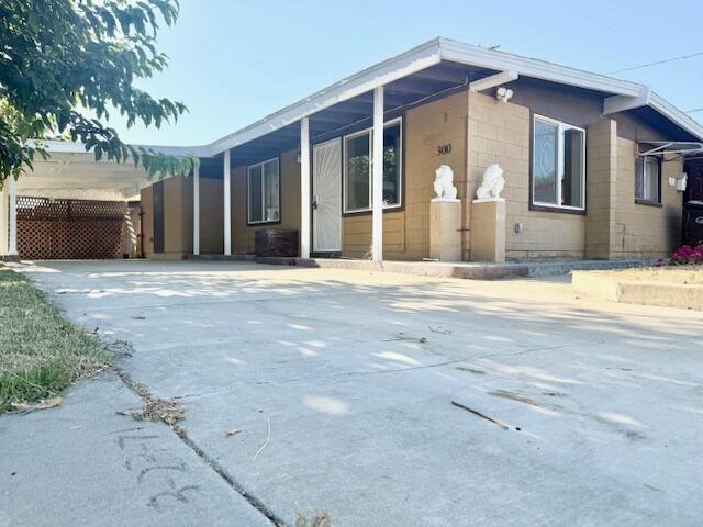 300 Peach Drive, Exeter, Califórnia 93221, Estados Unidos