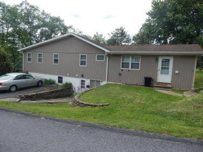 3277 State Street, White Haven, Pennsylvania 18661, HOA KỲ