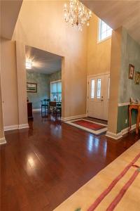 1010 Country Club Rd, Jeanette, Pennsylvania 15644
