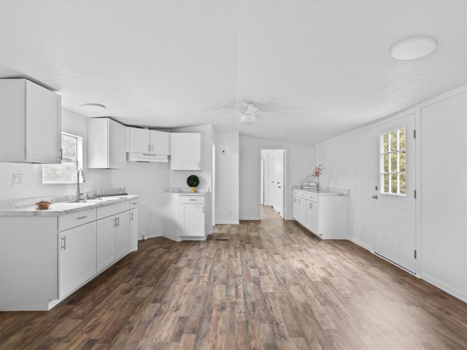 146 Deerwood Lane, Springtown, Texas 76082, USA