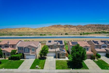 2753 Hornbeam Road, Palmdale, Kaliforniya 93551, Amerika Birleşik Devletleri
