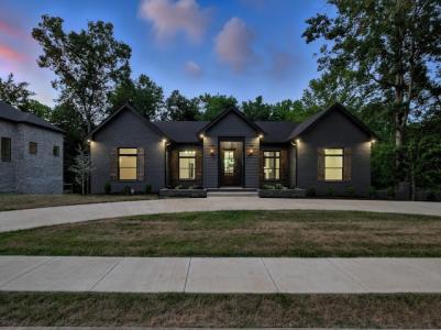 2549 Everwood Ct, Clarksville, Tennessee 37043, Stati Uniti