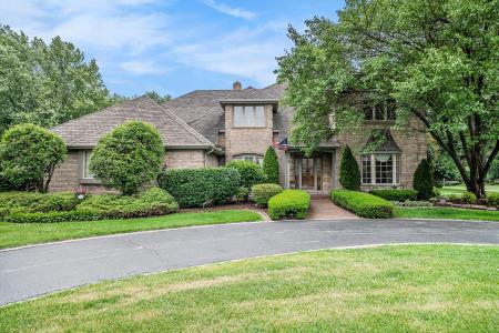 501 Turnberry Drive, Schererville, Indiana 46375, USA