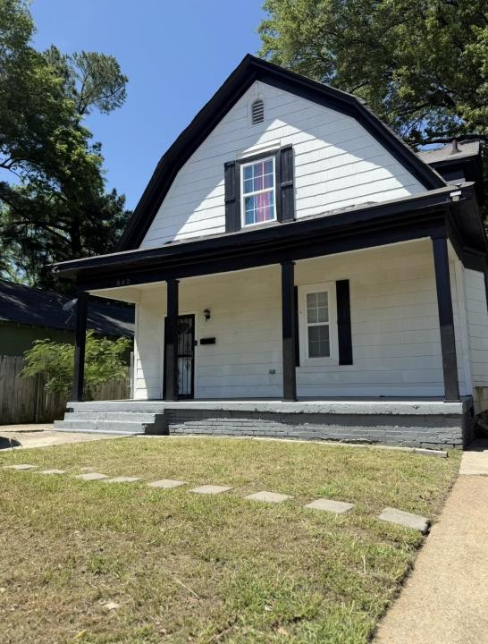 842 E Trigg, Memphis, Tennessee 38106