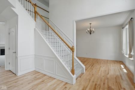 9318 Windrift Way, Zionsville, Indiana 46077, USA