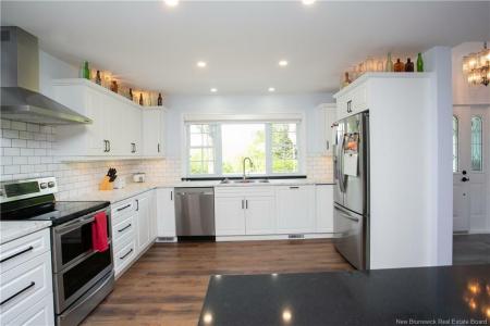 22 LYNX LANE, Hanwell, New Brunswick E3C 1M9, Canada