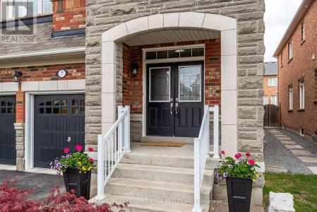 7 MCCANN CRESCENT, Bradford West Gwillimbury (bradford), אונטריו L3Z 0G5, קנדה 