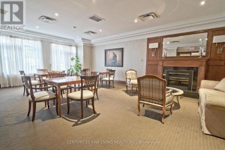10 OLD MILL TRAIL EAST, Toronto (kingsway South), Ontario M8X 2Y9, Canadá