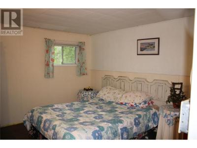 1281 HOSKINS ROAD, Seymour Arm, British Columbia V0E 2V2, Canada