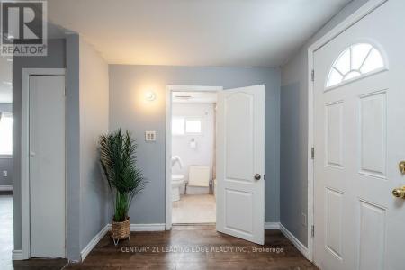 128 SUMMER STREET, Oshawa (central), 온타리오주 L1H 2K9, 캐나다
