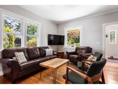 51633 YALE ROAD, Rosedale, Colúmbia Britânica V0X 1X1, Canadá