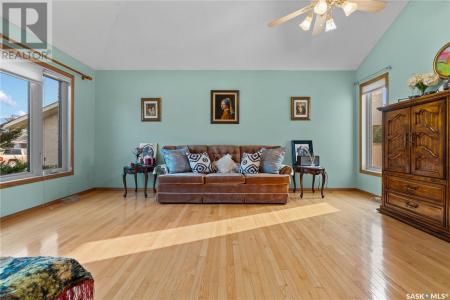 1430 WASCANA HIGHLANDS, Regina, Saskatchewan S4V 2K2, Canada