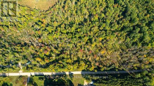 0 DORE BAY ROAD, North Algona Wilberforce, Ontario K8A 6W5, CANADÁ