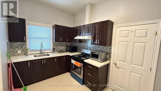 10 NINETEENTH STREET, Toronto (new Toronto), Ontario M8V 3L3, Canada