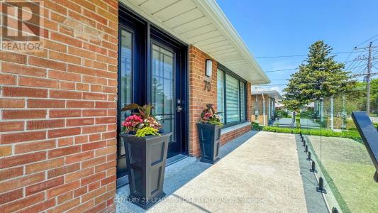 70 WEXFORD BOULEVARD, Toronto (wexford-maryvale), Ontario M1R 1L3, Canada
