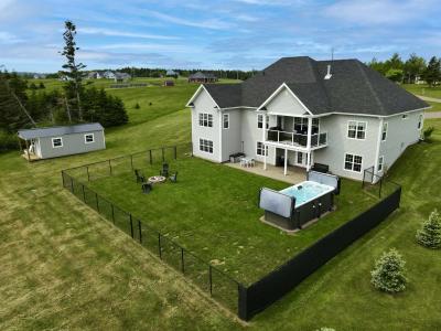 176 MORRISON LANE, New London, Prince Edward Island C0B 1M0, Canada