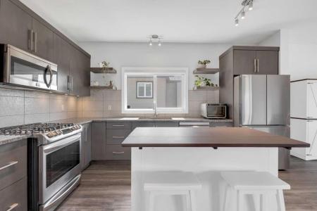 22 VICTORY CLOSE, Red Deer, Alberta T4R 0N2, Kanada