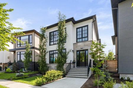 82 VALOUR CIRCLE SW, Calgary, ألبرتا T3E 7B6, كندا 
