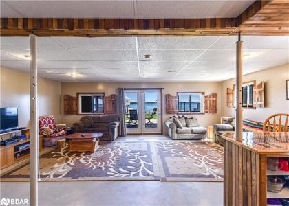 3801 WOOD AVENUE, Severn, Ontario L3V 6H3, Canada