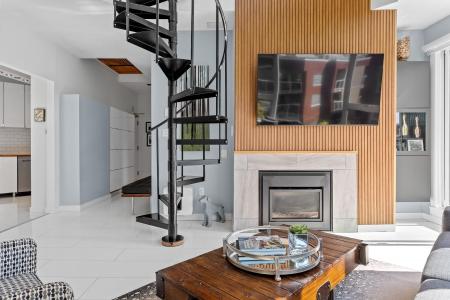 1150 QUAYSIDE DRIVE, New Westminster, 不列颠哥伦比亚省 V3M 6E1, 加拿大
