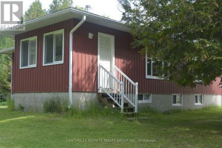 671 HASTINGS STREET NORTH, Bancroft, Ontario K0L 1C0, Canadá