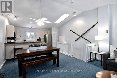 479 OXBOW CRESCENT, Collingwood, Ontario L9Y 5B4, Canada