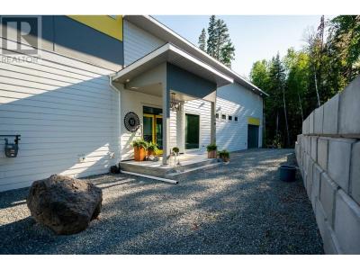140 RONDANE CRESCENT, Prince George, British Columbia V2N 6W3, Canada
