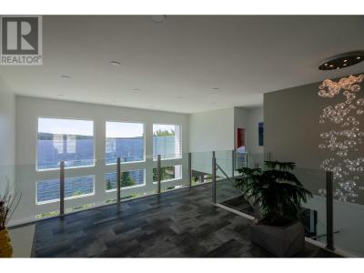 140 RONDANE CRESCENT, Prince George, British Columbia V2N 6W3, Canada