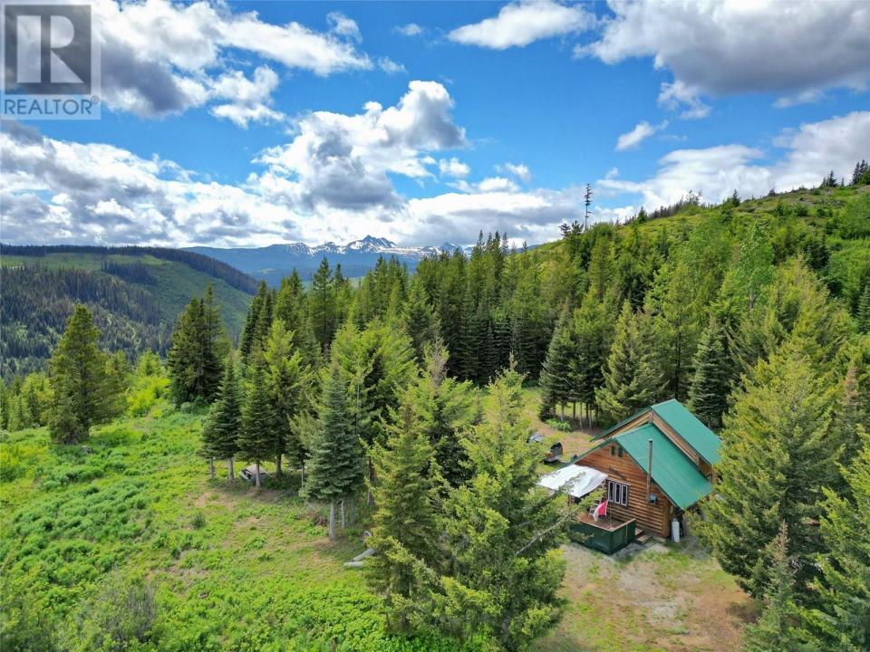 DL 260 LAWLESS CREEK ROAD, Tulameen, Colombie-Britannique V0X 1W0, Canada