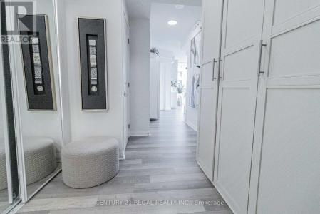 5025 FOUR SPRINGS AVENUE, Mississauga (hurontario), 安大略省 L5R 0G5, 加拿大