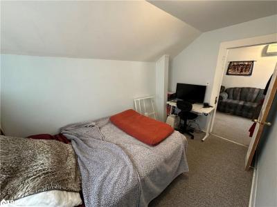 19 PELHAM STREET, Quinte West, Ontario K8V 5A8, Canada