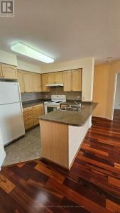 23 HOLLYWOOD AVENUE, Toronto (willowdale East), 安大略省 M4L 2K4, 加拿大