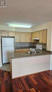 23 HOLLYWOOD AVENUE, Toronto (willowdale East), 安大略省 M4L 2K4, 加拿大