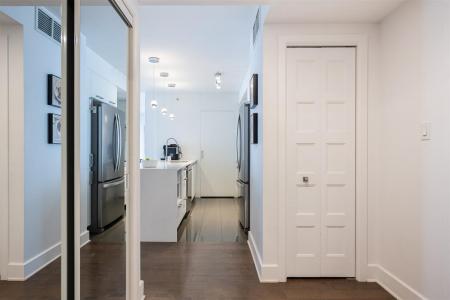 355  Boul. Brunswick, Pointe-Claire, Québec H9R 0E5, Canada