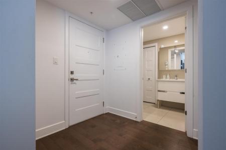 355  Boul. Brunswick, Pointe-Claire, Québec H9R 0E5, Canada