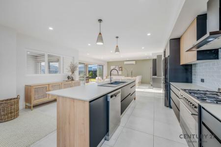 77 Greathead Road, Kepnock, QLD 4670, Australia