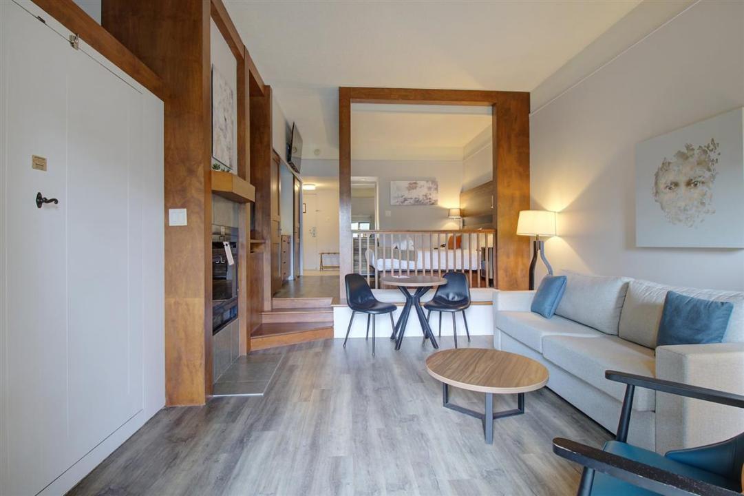 44  Av. de l'Auberge, Orford, Quebec J1X 6J3, Kanada