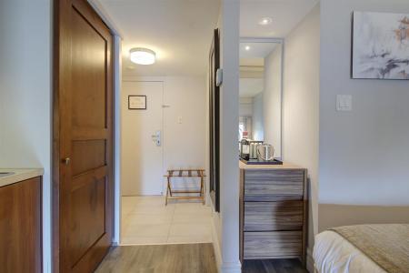 44  Av. de l'Auberge, Orford, Quebec J1X 6J3, Kanada