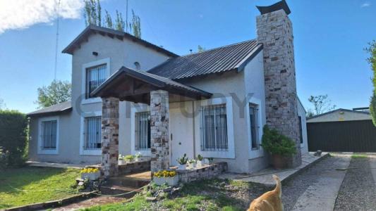 Ruta 143 S/N, San Rafael, Mendoza 5600, Argentina