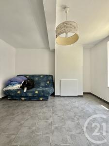 Moulins, Alvernia 03000, Francia