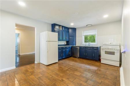 332 10th, Woonsocket, 羅德島州 02895, 美國