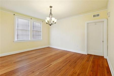 5801 FONTAINEBLEAU Drive LOWER, New Orleans, Louisiana 70125